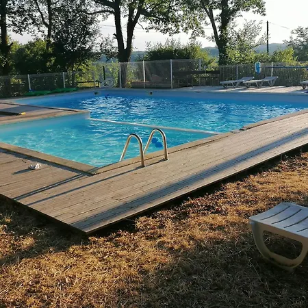 N5 Emplacement Tente Camping-car Camping Saint-Aubin-de-Nabirat